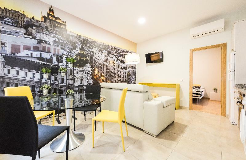 Smartr Madrid Chueca Apartment Ngoại thất bức ảnh