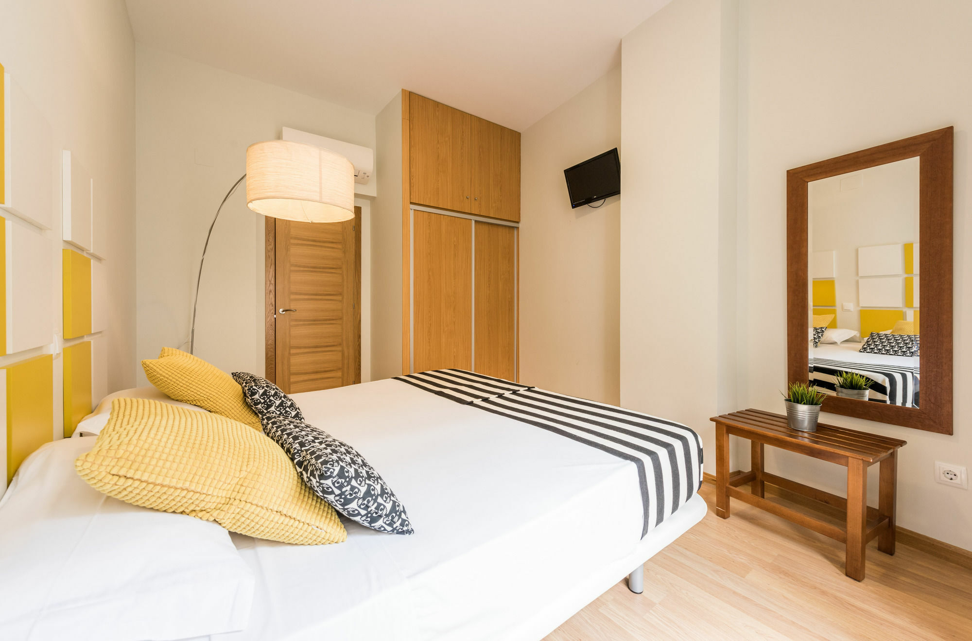 Smartr Madrid Chueca Apartment Ngoại thất bức ảnh